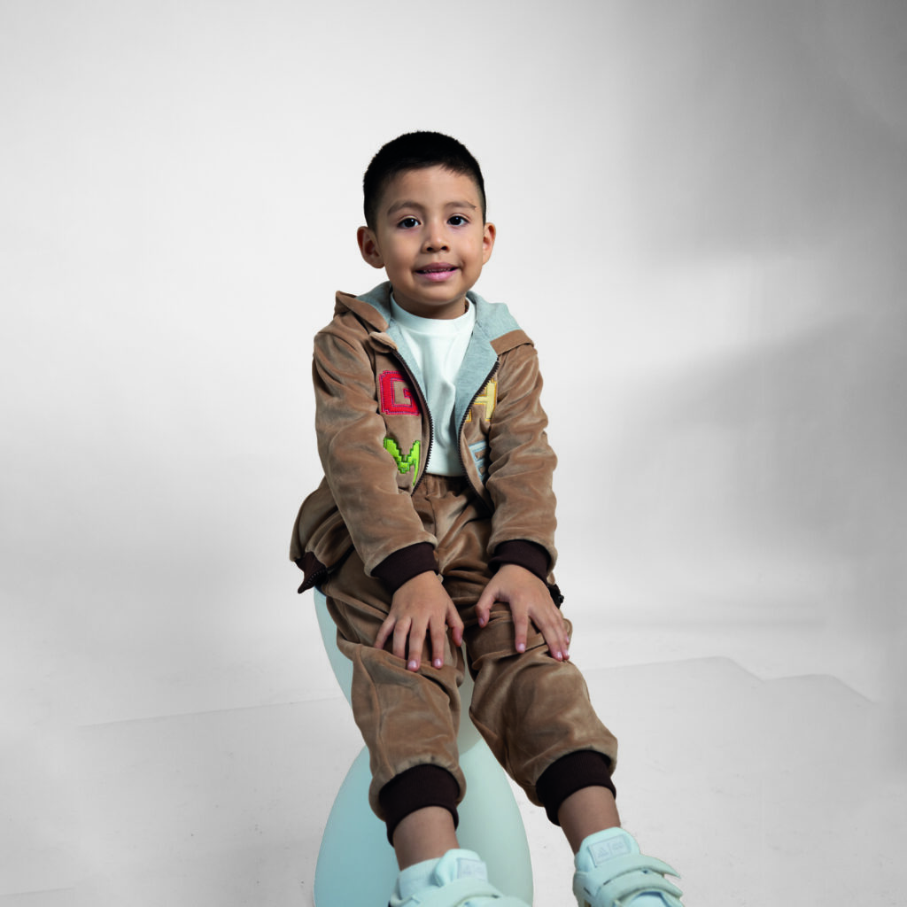 conjunto cómodo para niño